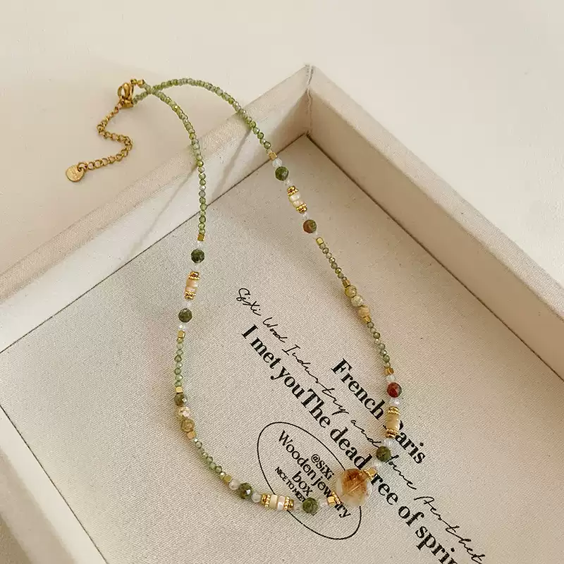 2025 New Arrival! Exquisite Green Crystal Bead Necklace for Women – Stylish Choker with Natural Stone Beads for Summer