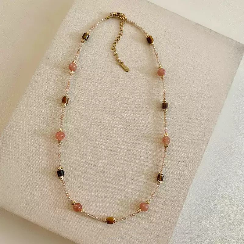 2025 New Arrival! Exquisite Natural Stone Crystal Beaded Necklace for Women - Chic and Luxurious Collarbone Chain
